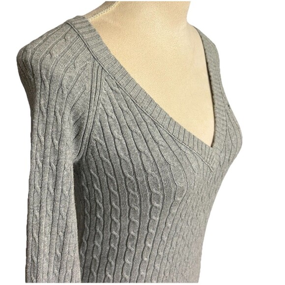 VTG American Eagle Outfitters Womens Sz M Cable Knit V Neck  Gray Sweater Y2K - Picture 4 of 9